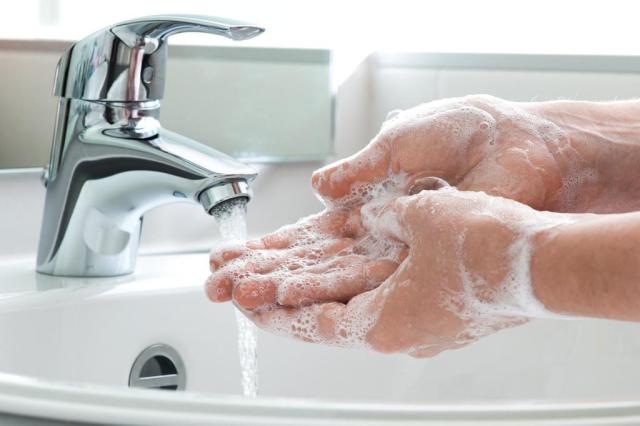Resultado de imagem para lavar as mãos